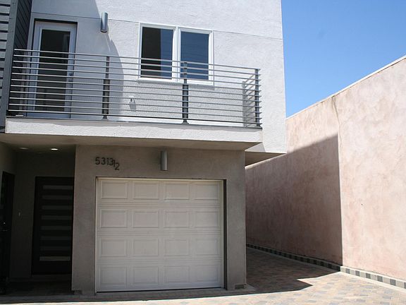 2nd image of 5313 Riverton Ave #5313.5