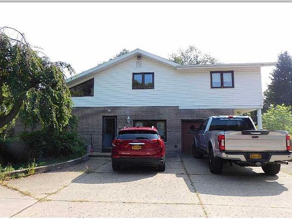 2nd image of 3545 S Creek Rd