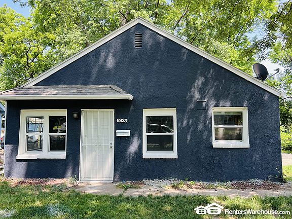 2nd image of 6823 S Benton Ave