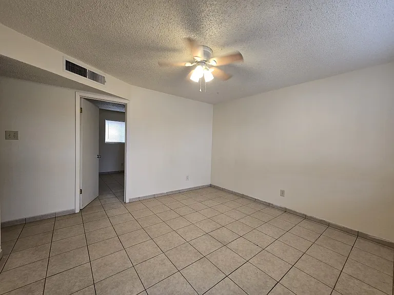1410 Alamo St #3 — Photo 2