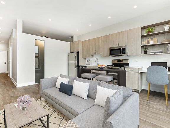 2nd image of 1964 N Milwaukee Ave #407