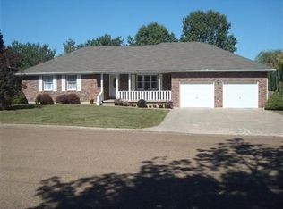 2406 Plaza Ave, Sedalia, MO 65301
