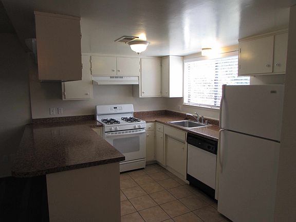 4th image of 209 Sharon Way APT 6