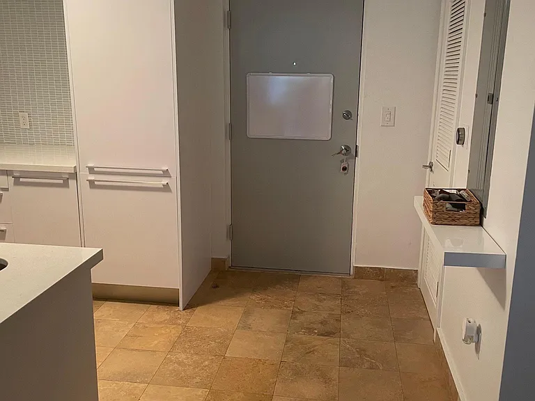 3339 Virginia St — Photo 5
