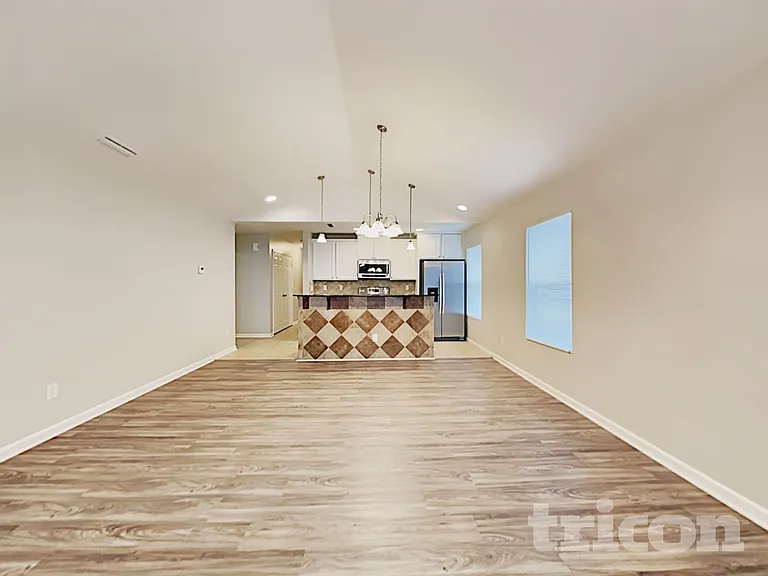 4201 Broadstairs Dr — Photo 3