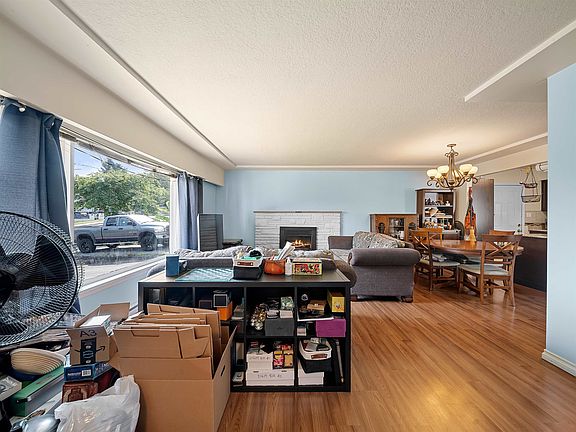 5th image of 5987 Malvern Ave