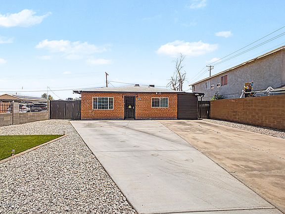 2nd image of 1449 S 11TH Avenue