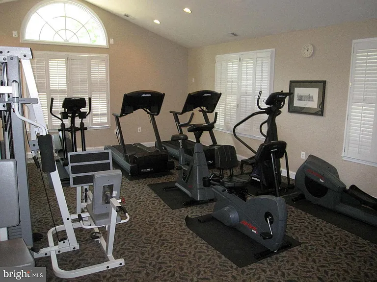 4374 N Pershing Dr #43744 — Photo 29