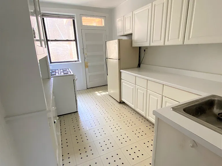 1857 W Berenice Ave #2 — Photo 2