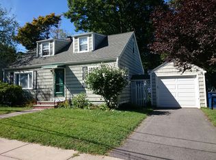 4 Ledgedale Rd, West Roxbury, MA 02132