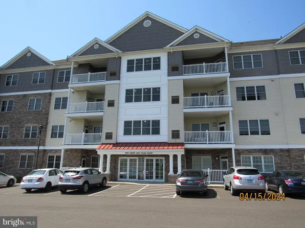 300 Tyler Ct Unit 444, Philadelphia, PA 19111