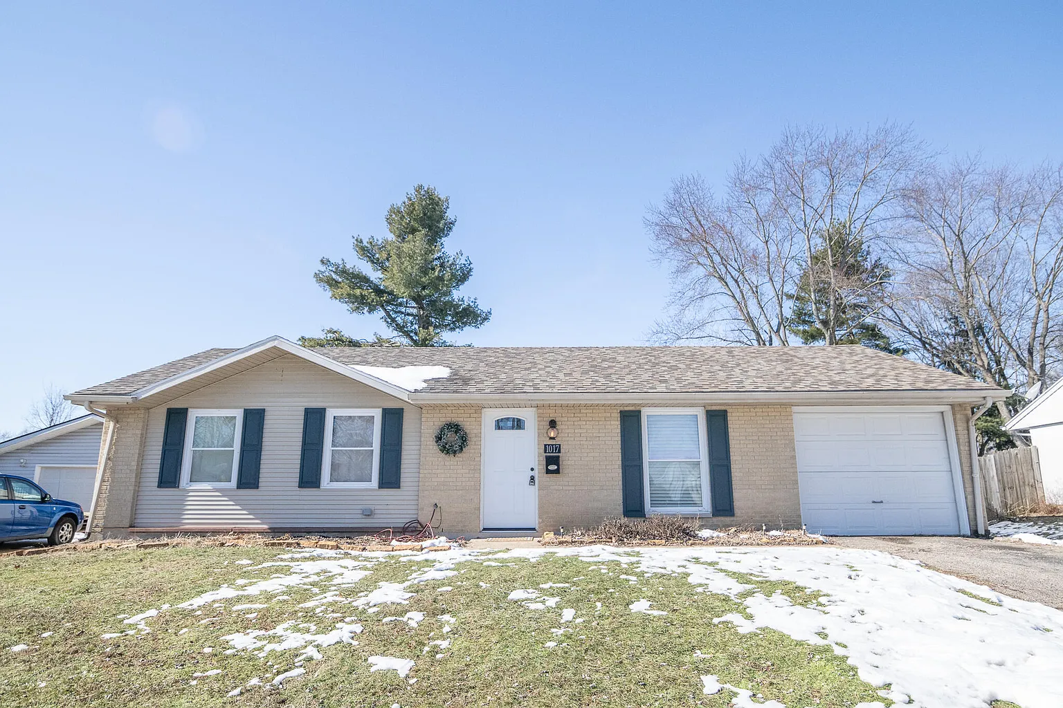 1017 White Pine St photo 1