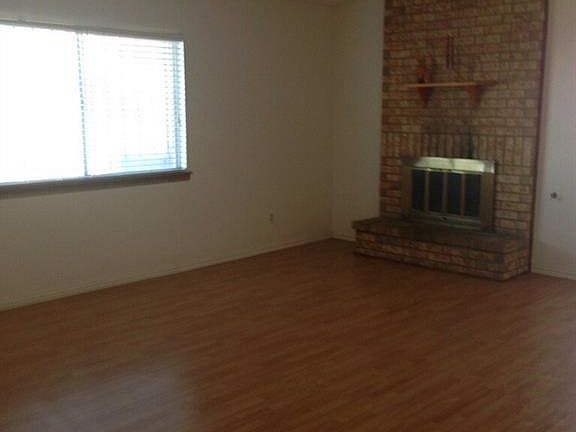 3rd image of 8933 Comet St #A