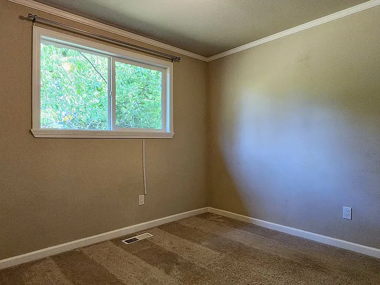 22703 2nd Pl W — Photo 20