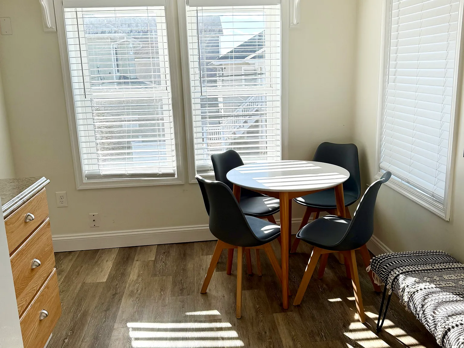 1 bed, 400 sqft, $1,700 — Photo 3