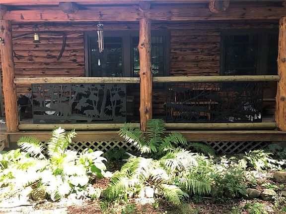 3rd image of 5874 Russell Rd