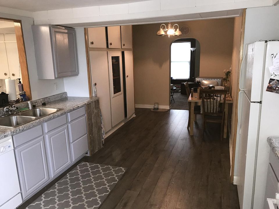 2nd image of 1615 31st St