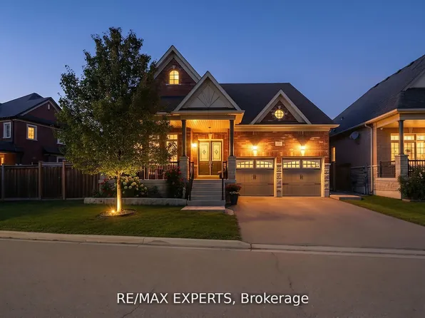 10 Falkland Rd, Brampton, ON L6P 4C3