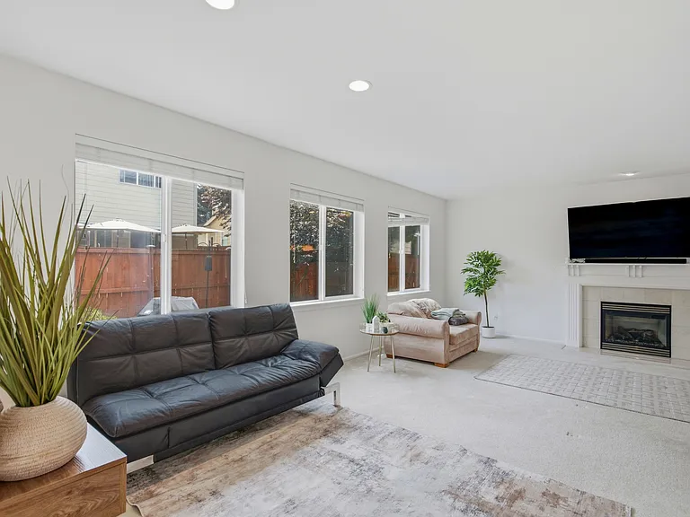 16121 SE 260th St — Photo 3