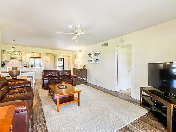 4th image of 326 Brackenwood Circle