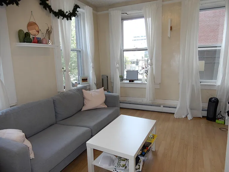 274 Cambridge St #3 — Photo 2