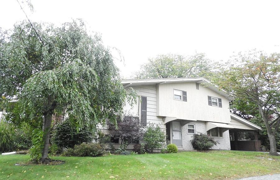 2nd image of 7 Bragg St