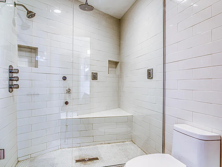 421 Irondale Dr #B — Photo 59