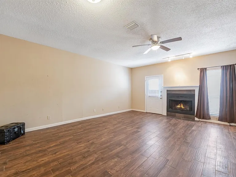 12400 Brookglade Cir #15 — Photo 14