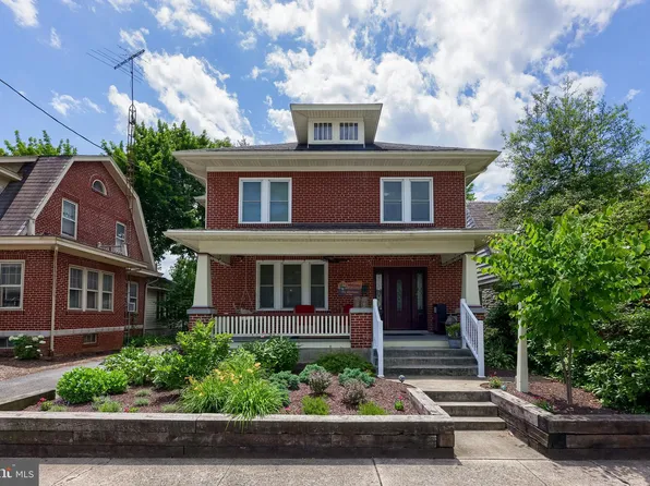 76 N Grant St, Manheim, PA 17545