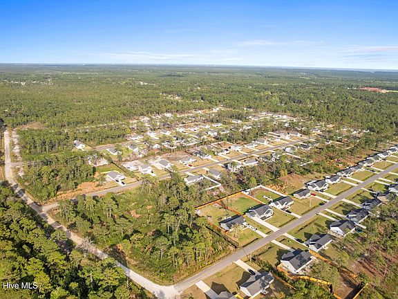 4th image of 930 Parkway Road