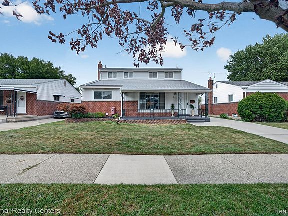 2nd image of 833 Bernie Ln