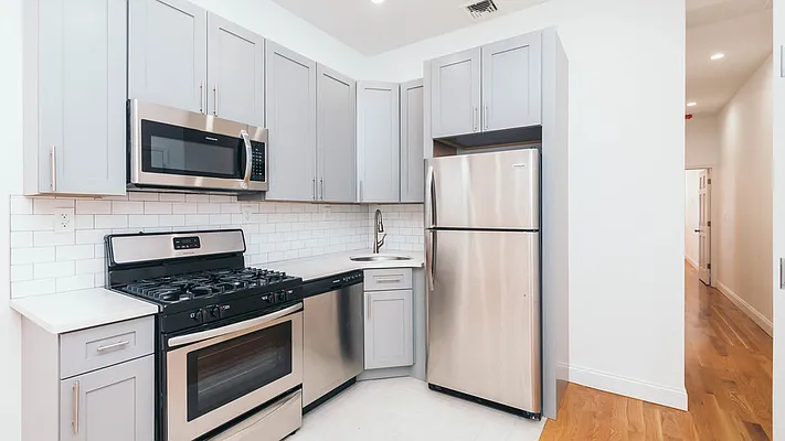 Rented by Nooklyn NYC LLC | media 3