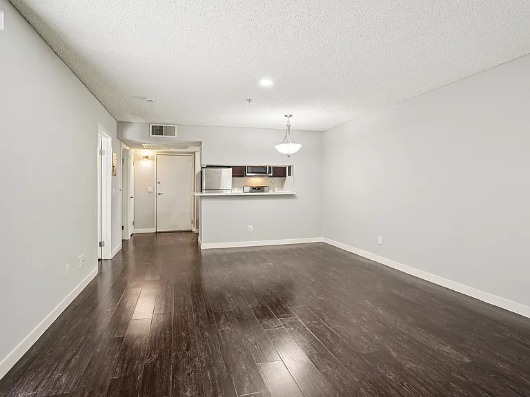 Windfaire Apartments — Photo 35