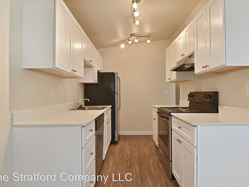 1st image of 826 Woodford Ave N APT 6
