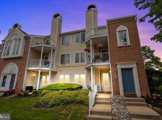 117 Pamela Ct, Levittown, PA 19057