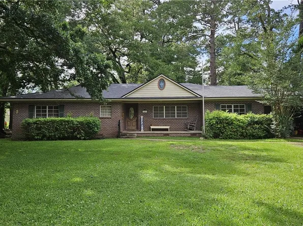 1807 Jewel St, Pineville, LA 71360