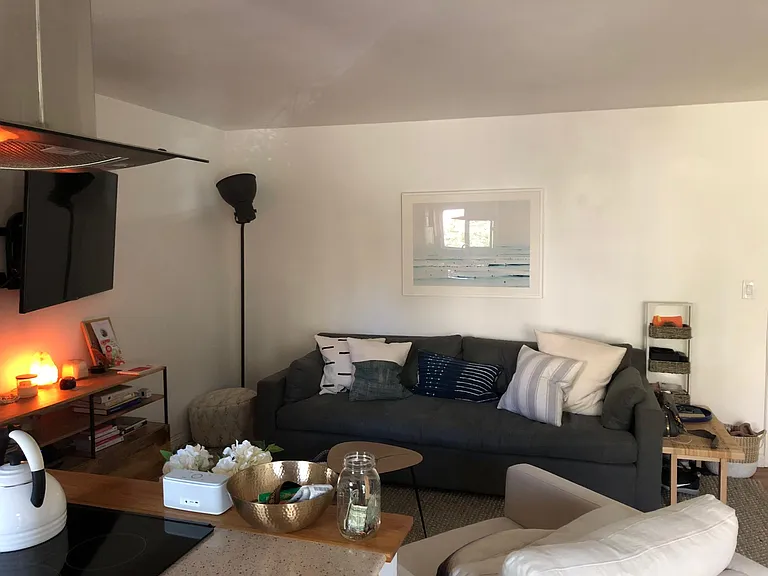 964 Larrabee St #205 — Photo 10