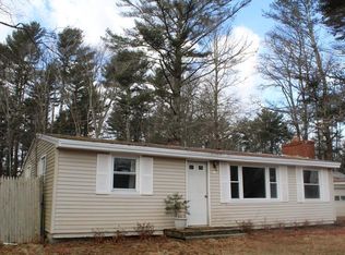 26 Weaver St, Wareham, MA 02571