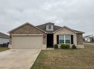 1902 S 15th St, Broken Arrow, OK 74012