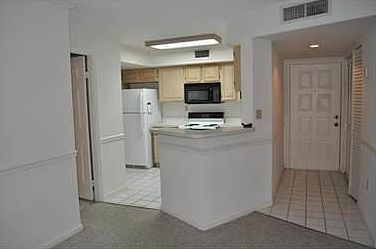 4th image of 1280 Alhambra Cir #1104