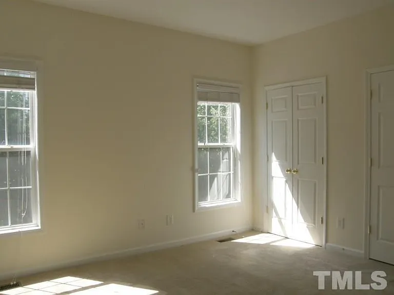 2709 Alder Ridge Ln — Photo 5