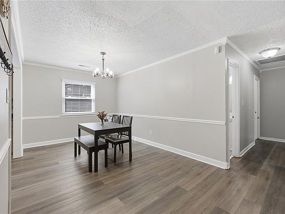 4th image of 1217 Berwyn Rd