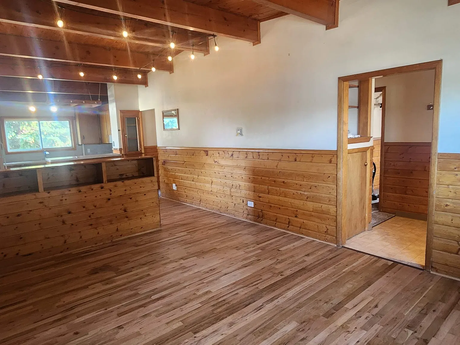 2 bed, $1,600 — Photo 3
