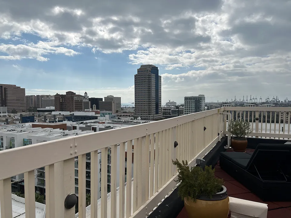 315 W 3rd St #4A