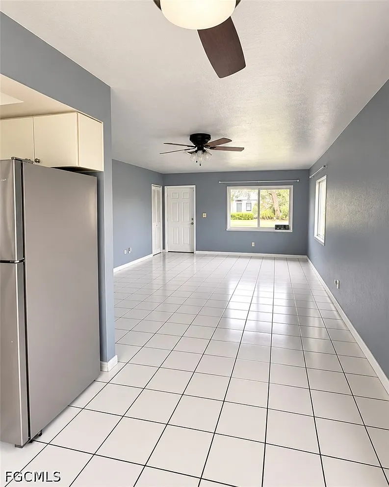 2 bed, 1.0 bath, 910 sqft, $2,200 — Photo 3