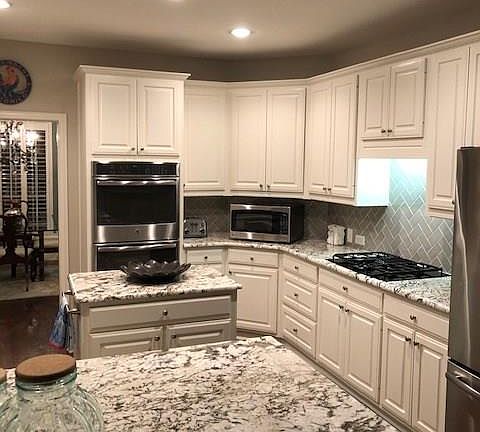 3rd image of 4720 Largo Dr