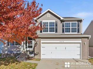 19378 V St, Omaha, NE 68135