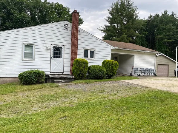 355 E Mountain Rd, Hegins, PA 17938