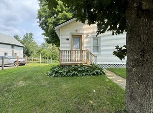 33 School St #C, Unity, ME 04988