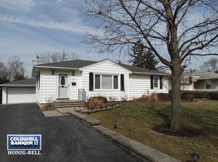 912 E 8th St, Lockport, IL 60441